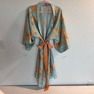 Sassy Jones Silky Robe w Coral Teal & Gold
Size XL